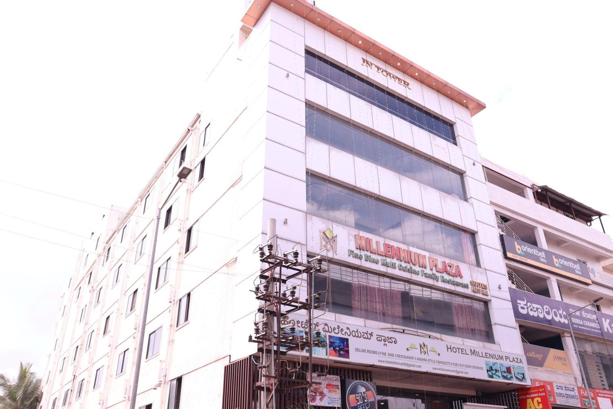 Hotel Millennium Plaza Kammasandra Exterior foto